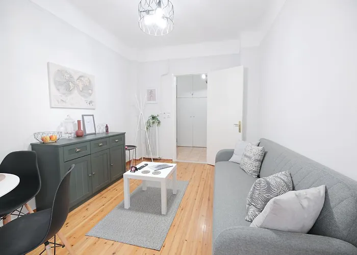 Uranus * 塞萨洛尼基