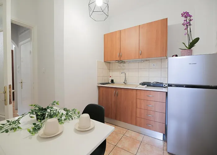 Uranus * 塞萨洛尼基